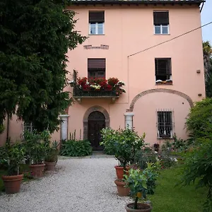 La Loggia Lucca