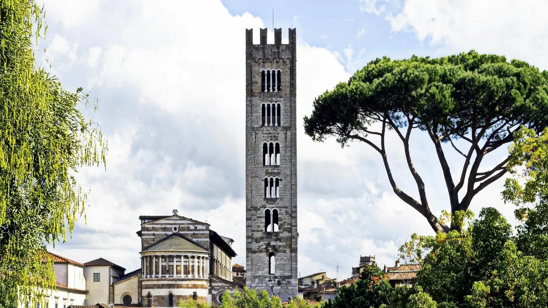 Apartment In The Historic Center Of Lucca 0*,  Italy
