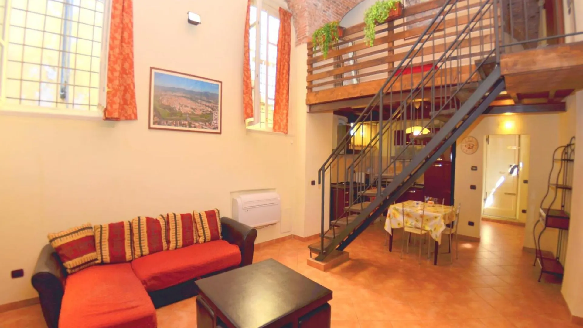 Apartment In The Historic Center Of Lucca